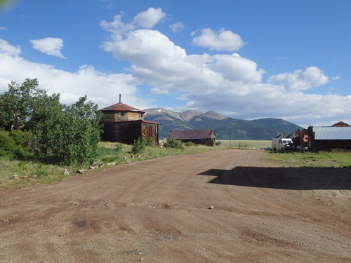 GDMBR: Old Bar and Gambling Parlor and other service buildings of the time period.